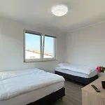 Mandarin 4*